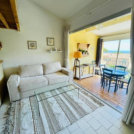 Bel Appartement Avec Mezzanine, Vue Mer Et Piscine 孔格林 外观 照片