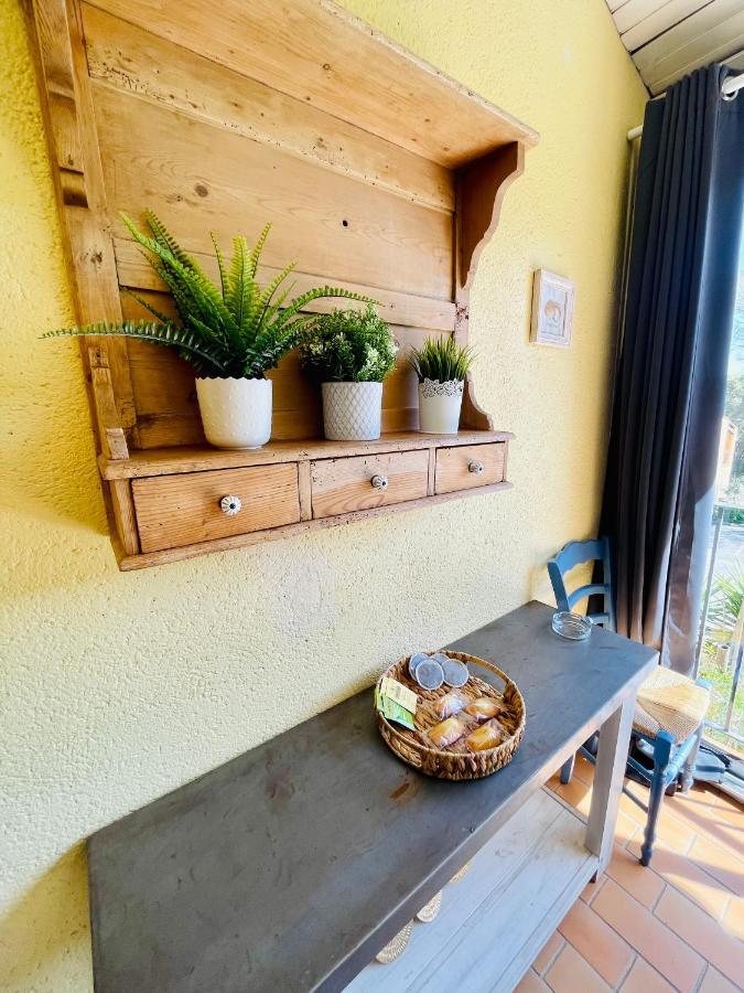 Bel Appartement Avec Mezzanine, Vue Mer Et Piscine 孔格林 外观 照片