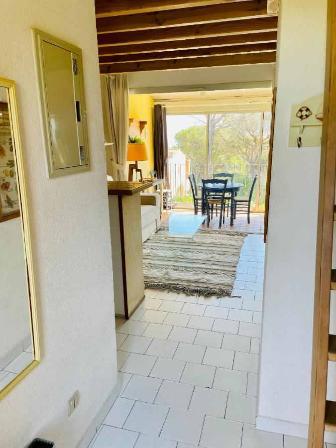 Bel Appartement Avec Mezzanine, Vue Mer Et Piscine 孔格林 外观 照片