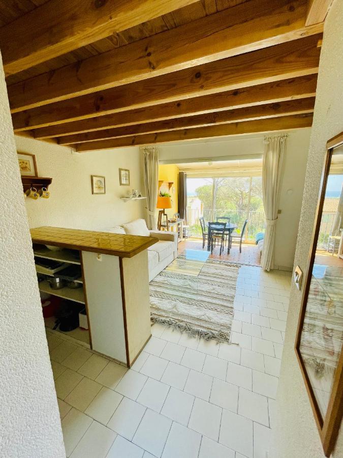 Bel Appartement Avec Mezzanine, Vue Mer Et Piscine 孔格林 外观 照片